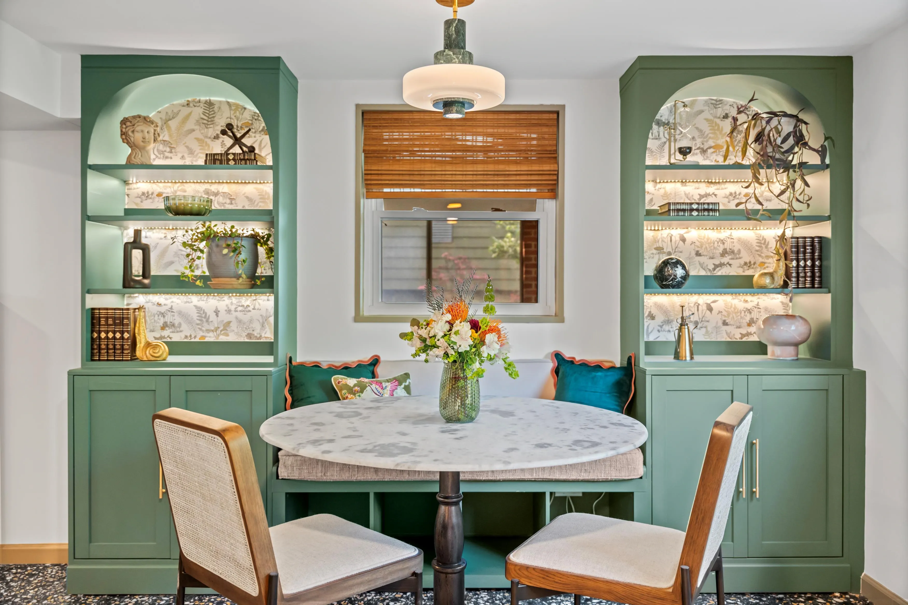 Stylish dining room — Silver Spring real estate photography