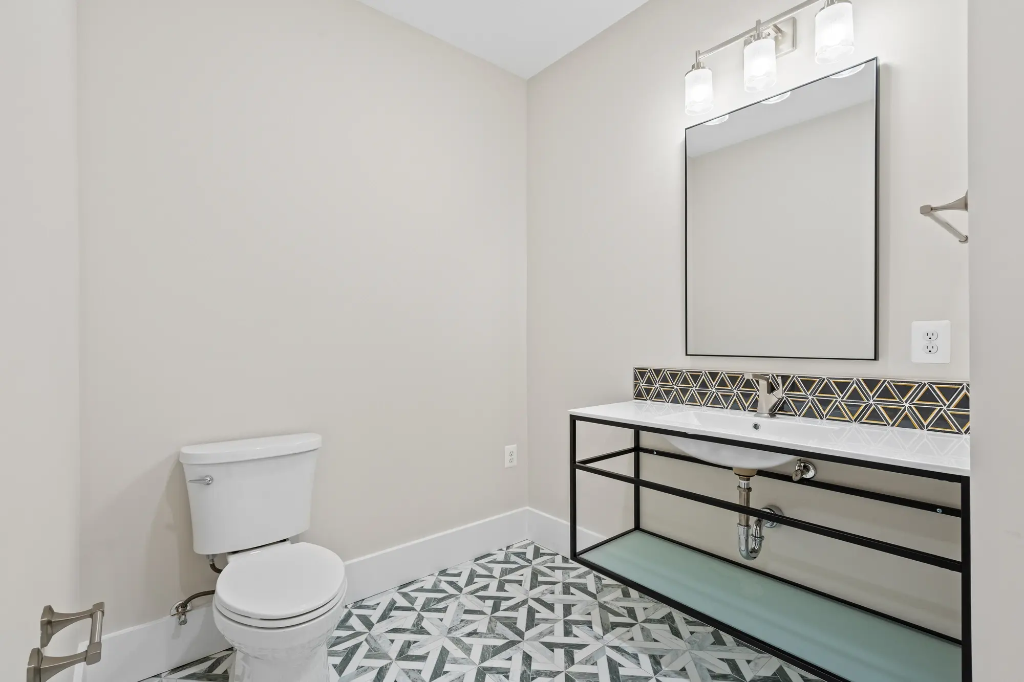Walk-in closet, real estate photography and media in Falls Church, VA by Umedia