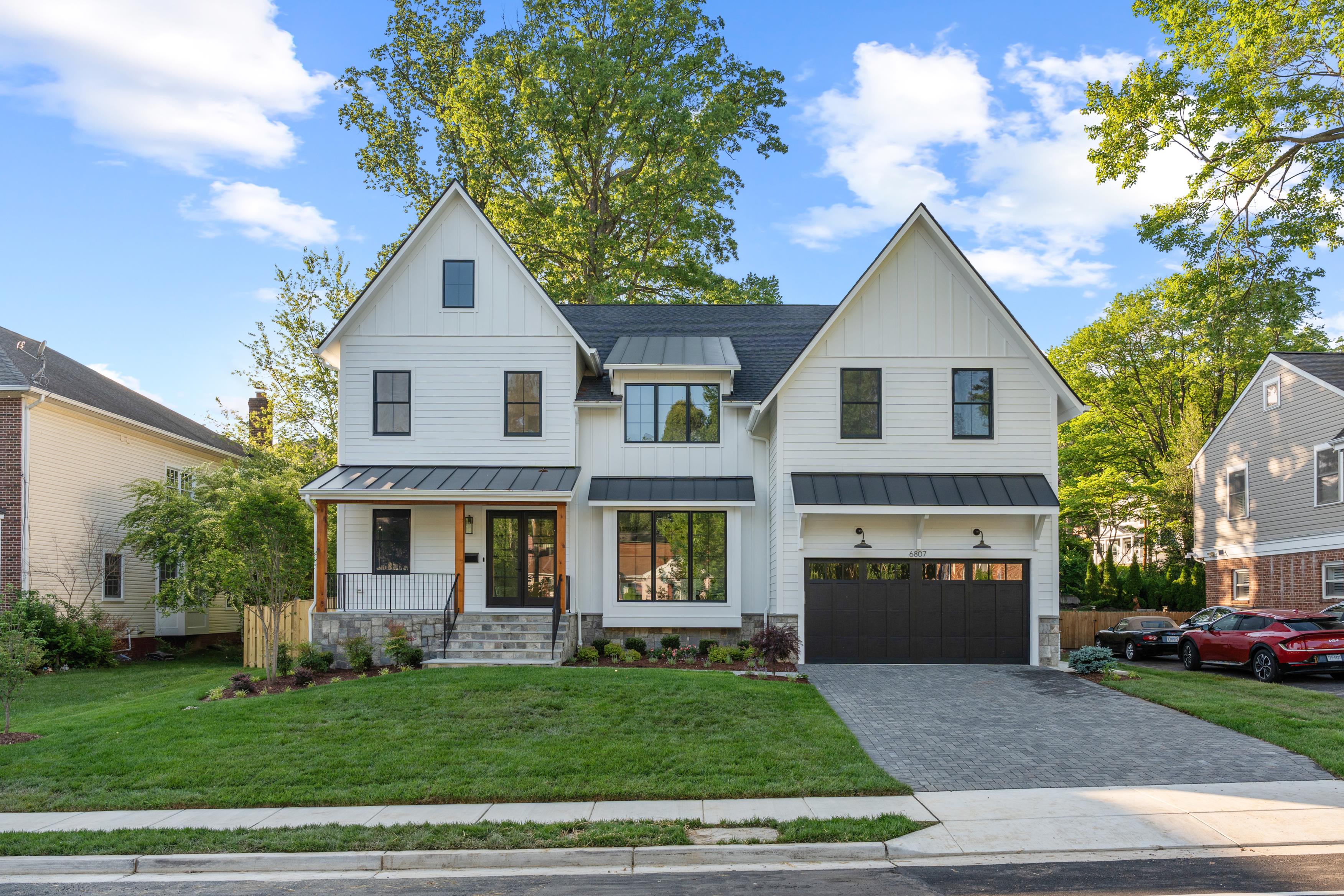 Luxury custom home exterior in Arlington, VA, photographed by Umedia