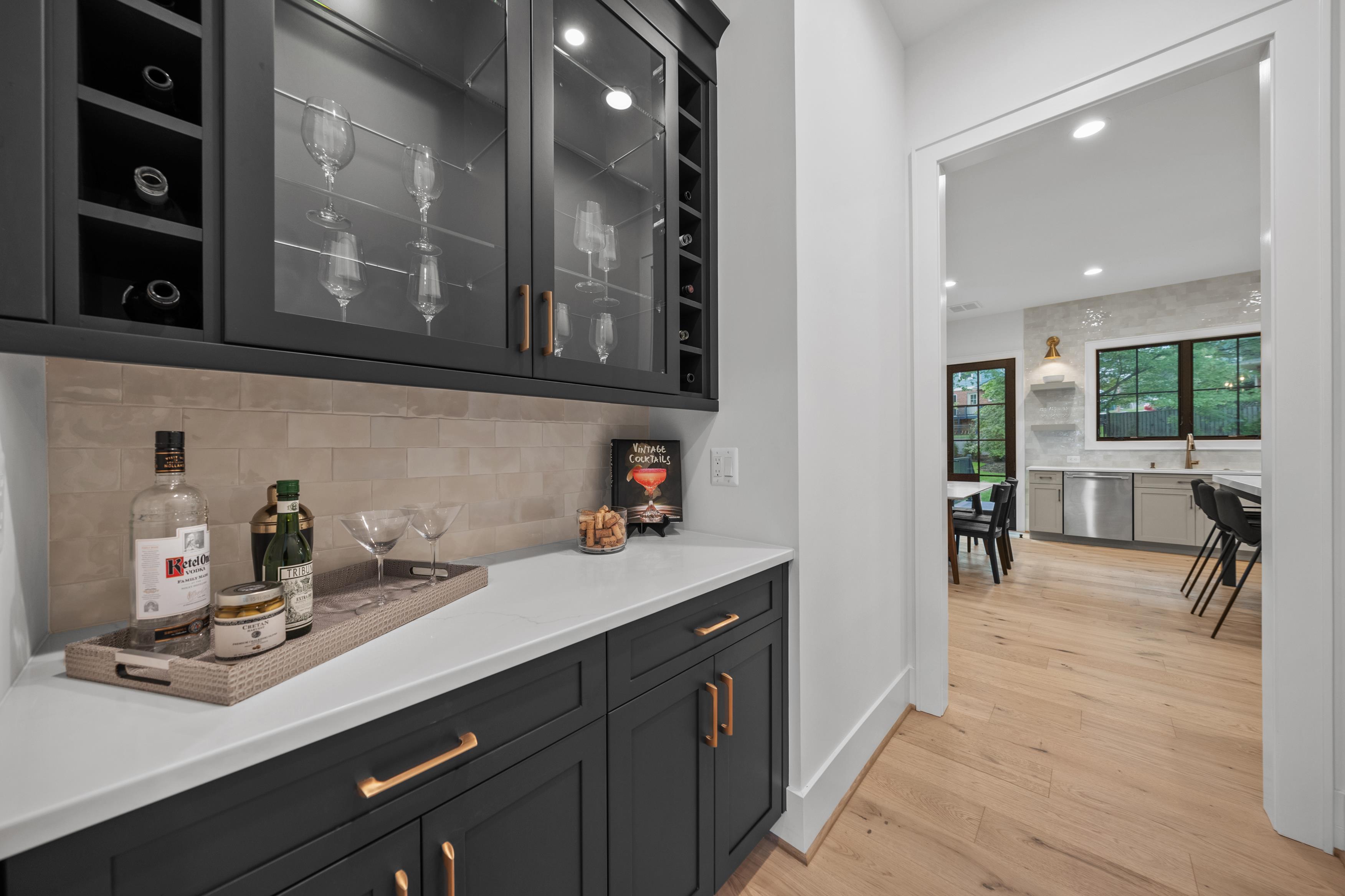 Stylish kitchen design in luxury Arlington property